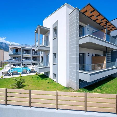 Perla Beach Криси Амудия Екстериор снимка