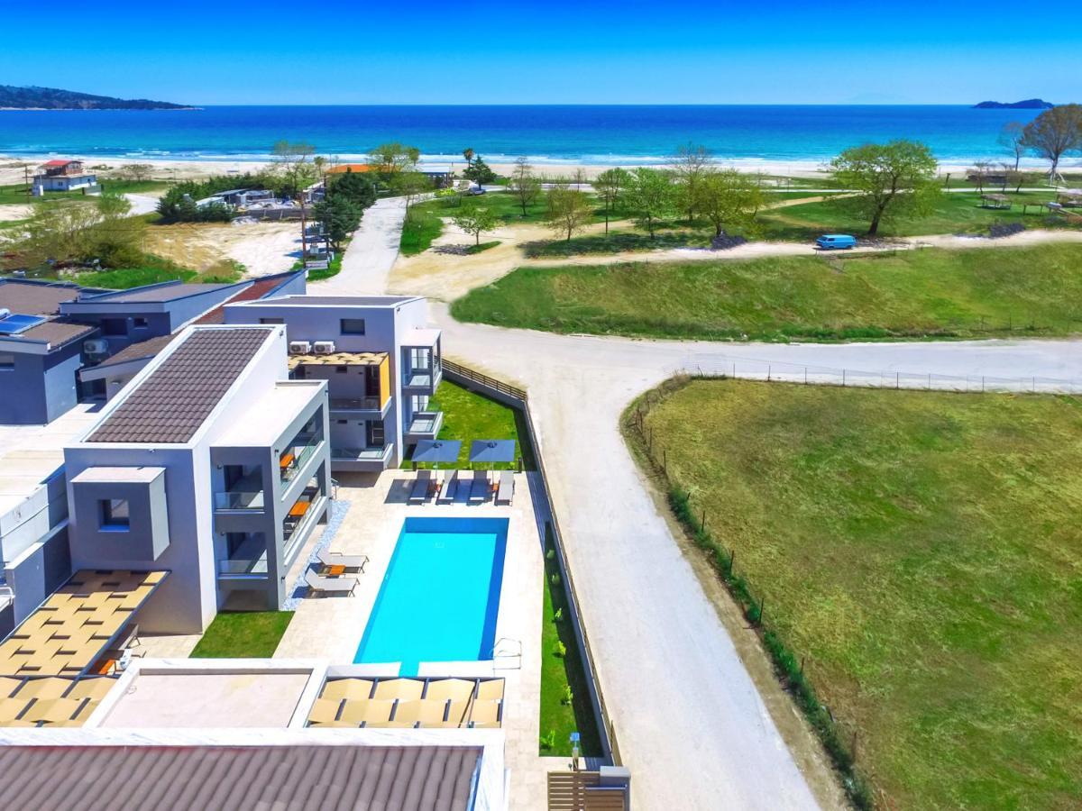 Perla Beach Криси Амудия Екстериор снимка