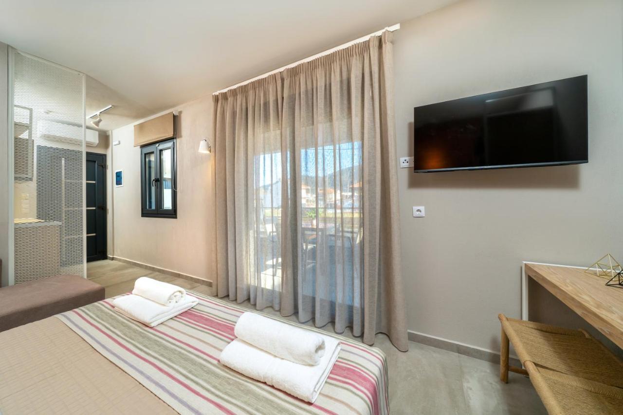 Perla Beach Криси Амудия Екстериор снимка