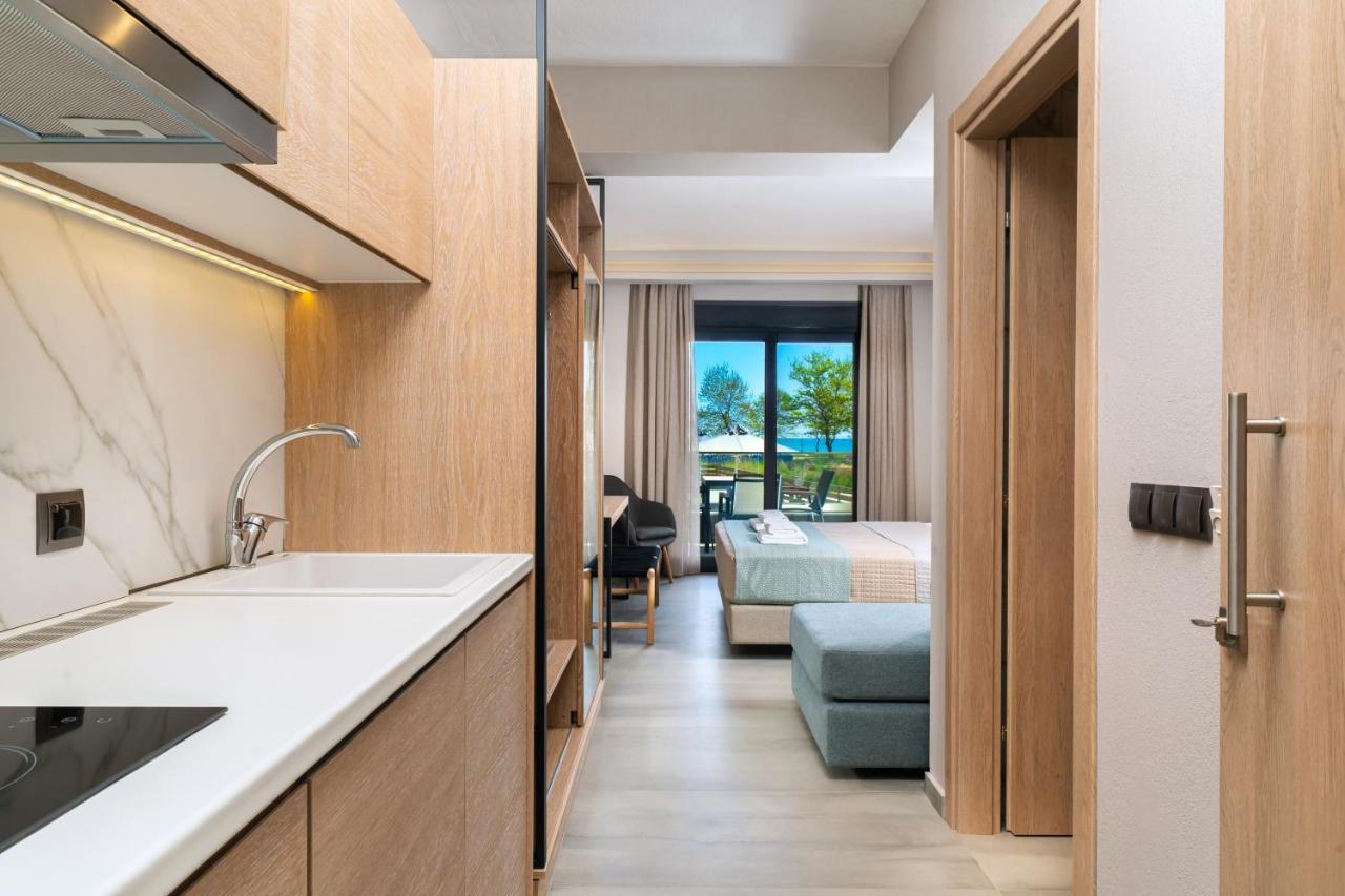 Perla Beach Криси Амудия Екстериор снимка